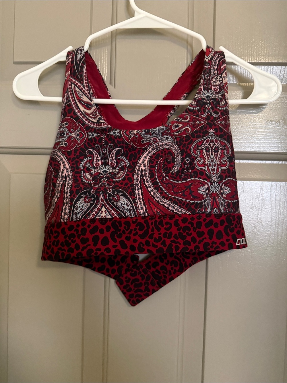 Lorna Jane Red Paisley & Leopard Print Sports Crop